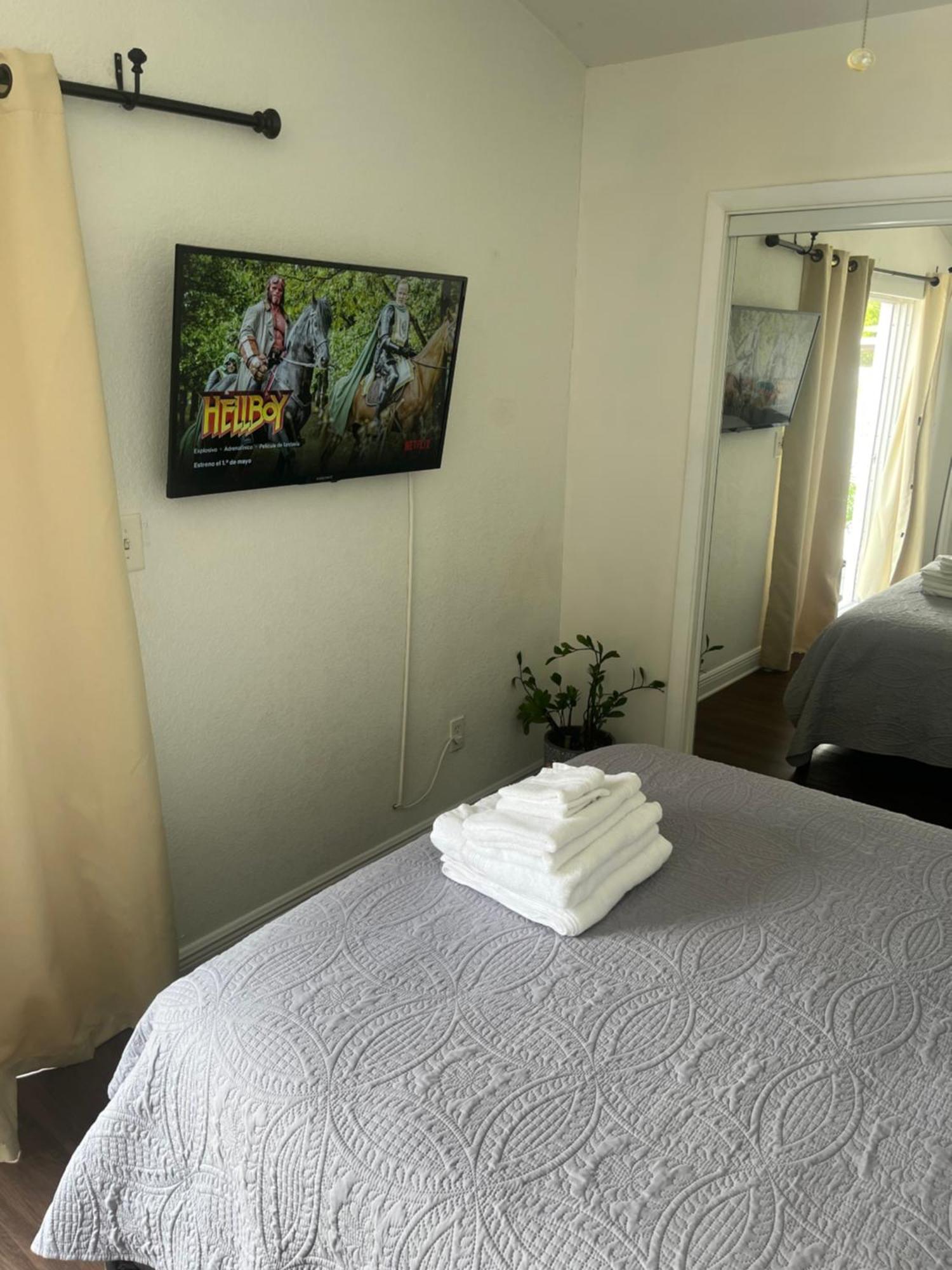 Habitacion Luminosa Y Acogedora. Hollywood Kültér fotó